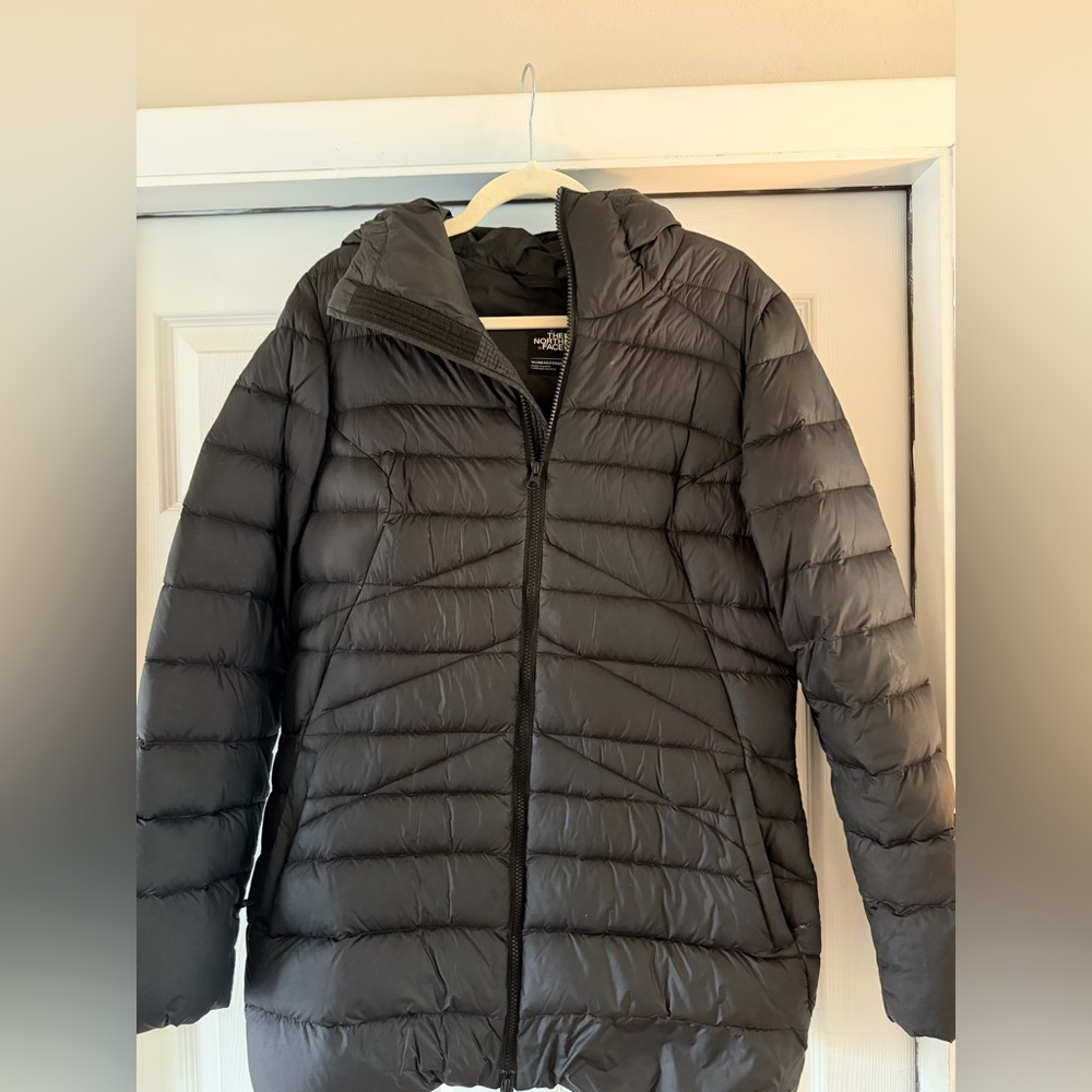 The North Face Women's Black Puffer Coat I 550